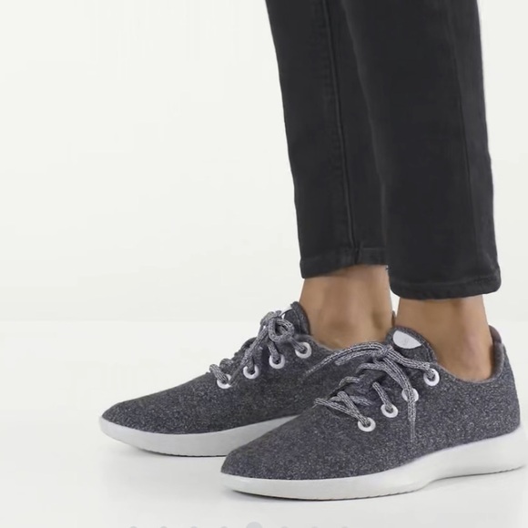 Allbirds Women's Wool Runners Sneakers - Picture 2 of 15